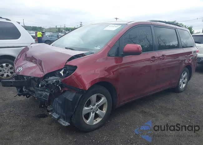 5TDKK3DC2DS313482: 42752302