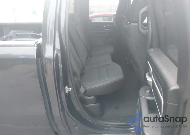 1C6SRFBT2MN777417: 42752327