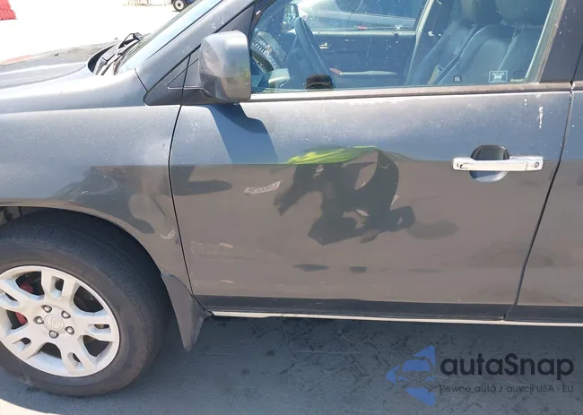 2HNYD18944H530032: 42752329