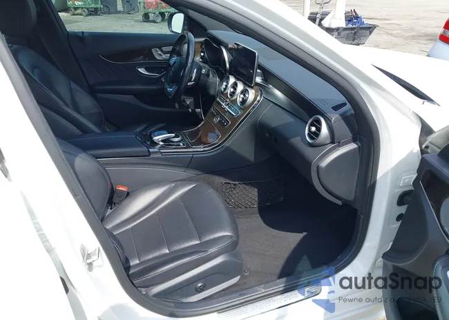 55SWF4JB1GU096988: 42752379