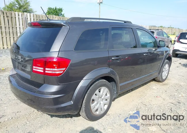 3C4PDCABXJT241122: 42752426