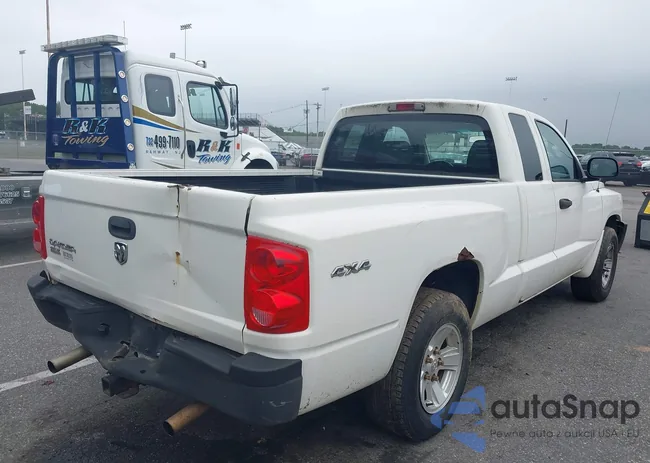 1D3HW32K78S638626: 42751682