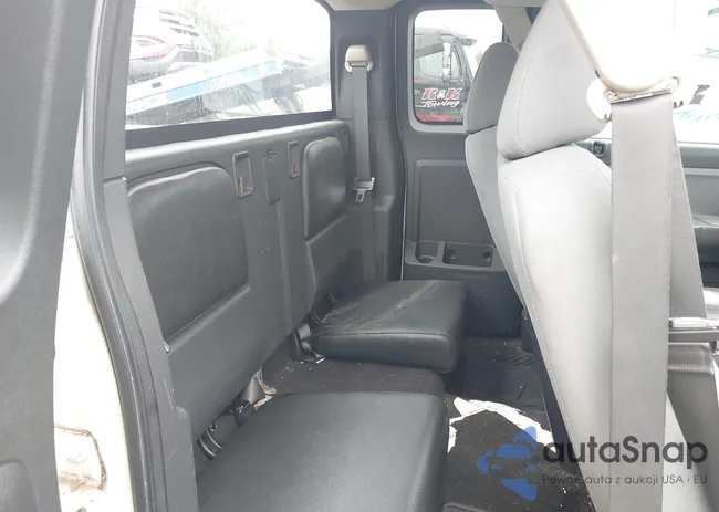 1D3HW32K78S638626: 42751682