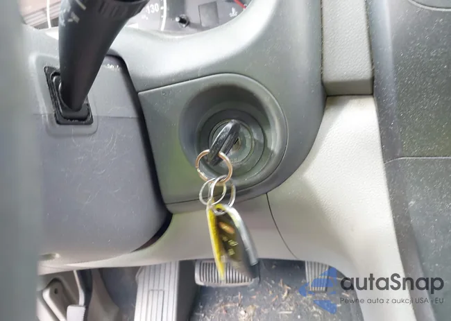 KNDMB233X86244194: 42751986