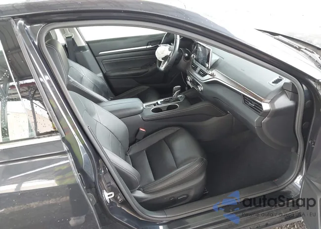 1N4BL4EE7KC102396: 42753158