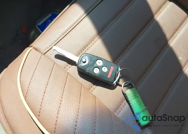 19UUA66247A034880: 42753273