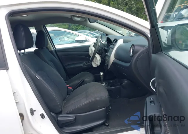 3N1CN7AP1KL812595: 42753327