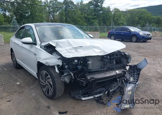 3VWE57BU6MM003257: 42752701