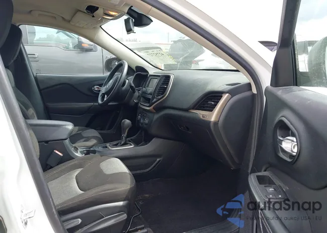 1C4PJLAB7HW527474: 42752727