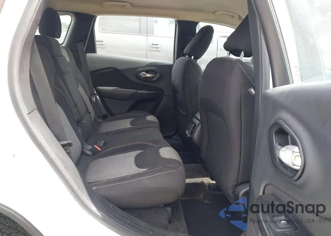 1C4PJLAB7HW527474: 42752727