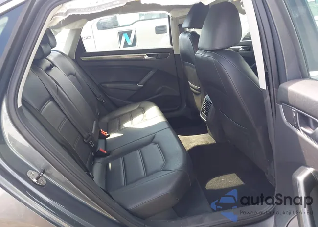 1VWBT7A33GC048504: 42752801