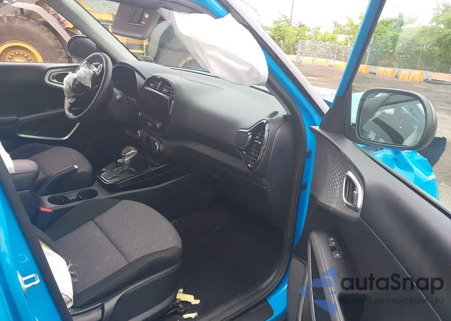 KNDJ23AU0P7194497: 42752836