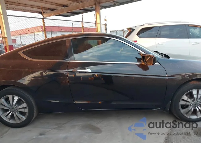 1HGCS1B30CA001590: 42752862