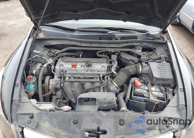 1HGCP2F7XBA110738: 42754276