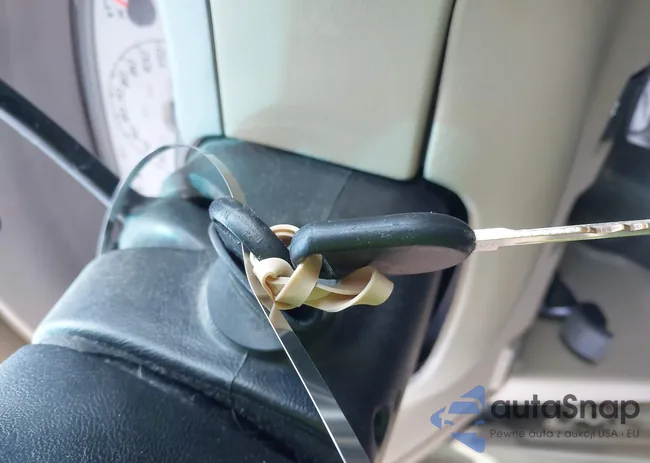 1FMZU77K85UB77578: 42754322