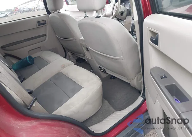 1FMCU931X8KB12956: 42754422