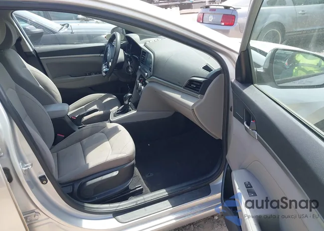 KMHD84LF1KU769096: 42754465