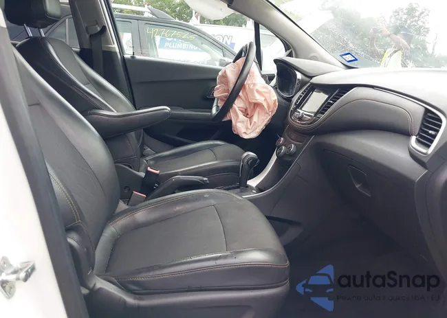 KL7CJLSB3JB597447: 42753721