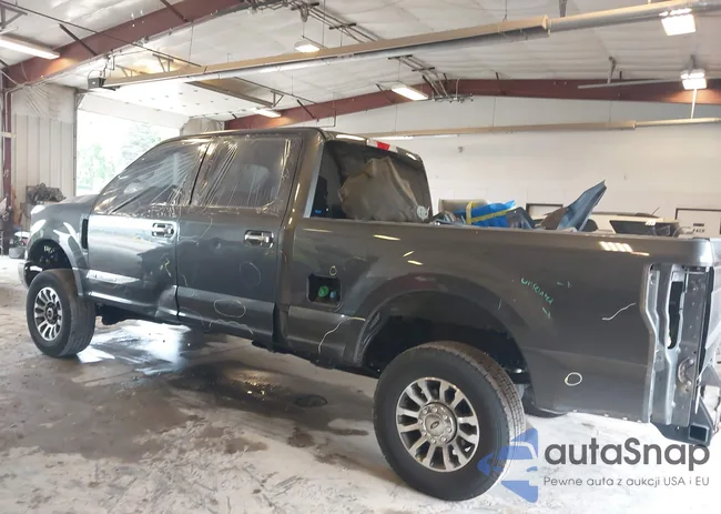 1FT7W2BT1HEE69676: 42753757