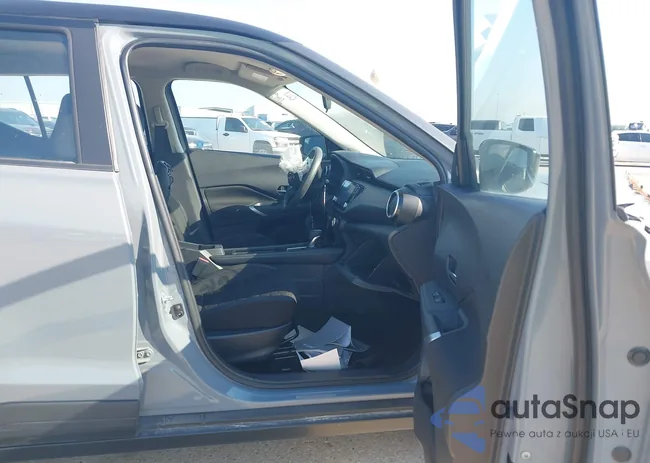 3N1CP5CV7ML537098: 42754060