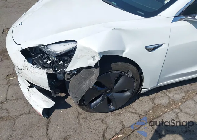 5YJ3E1EB4LF665861: 42755396