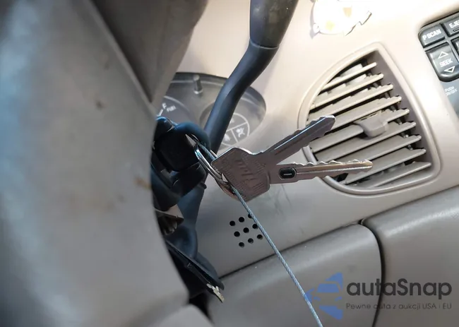 2G4WS52J231124647: 42755411