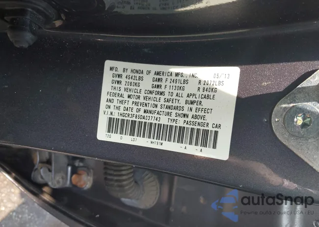 1HGCR3F85DA037743: 42755609