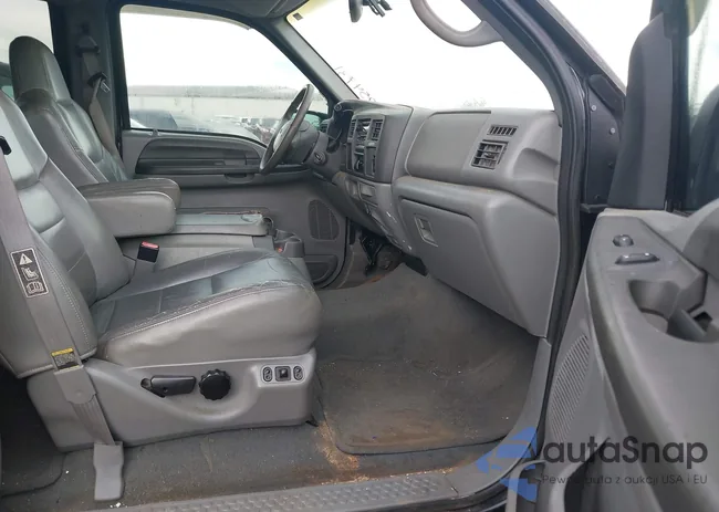 1FMNU40L82EB78705: 42754731