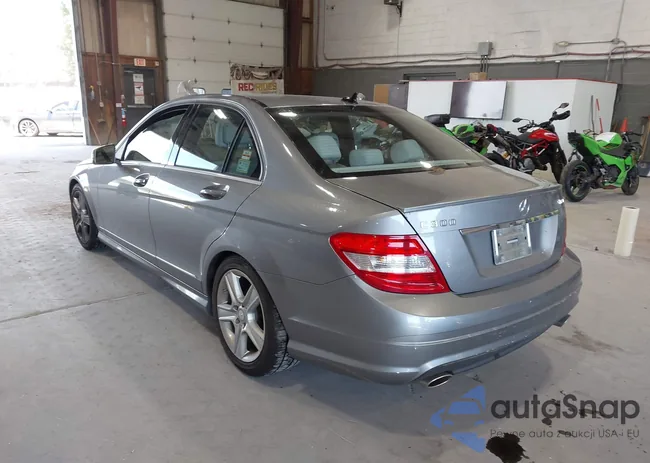 WDDGF8BB9BR183512: 42756197