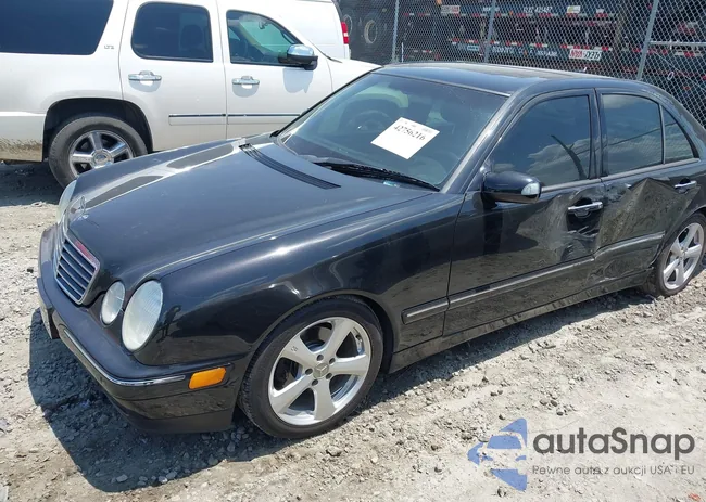 WDBJF65J8YB105195: 42756216