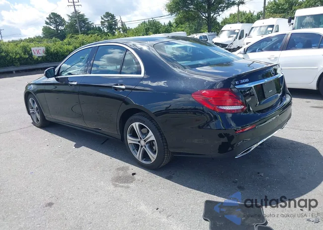 WDDZF4KB5HA171172: 42756335