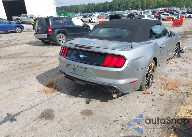 1FATP8UH2M5101370: 42756464