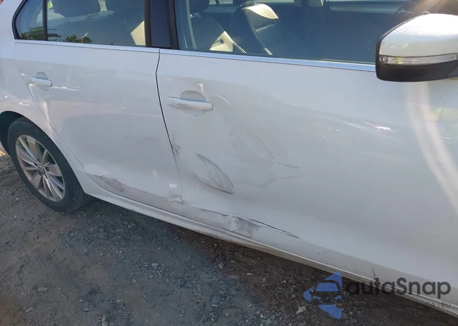 3VWD17AJ8FM415911: 42756468