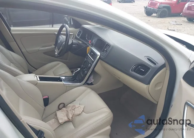 YV1612FH5E2284862: 42755818