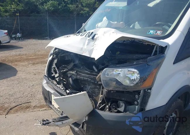 1FTYR1CM1JKB02393: 42755856