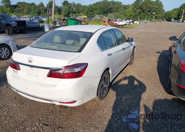 1HGCR2F32HA184834: 42755952