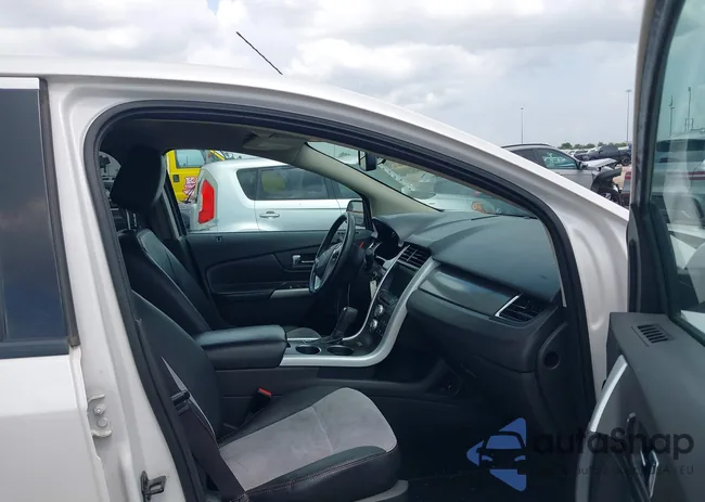 2FMDK3JCXDBA09875: 42755974