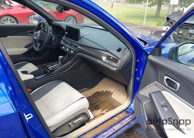 19UDE4H69SA007983: 42757083