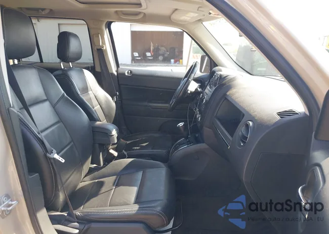 1C4NJPFA2HD203908: 42757095