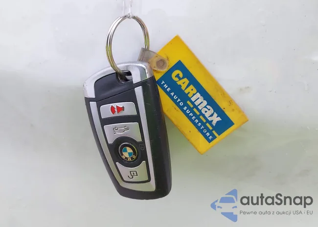 WBA8Z5C5XGG502770: 42757156