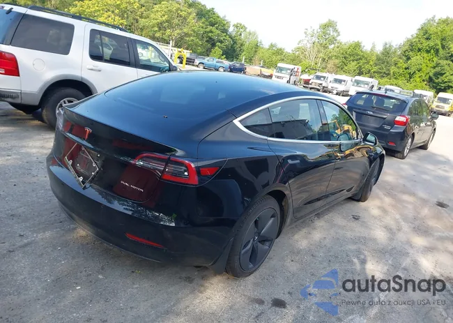 5YJ3E1EBXJF068470: 42757300