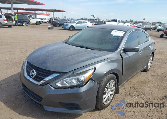 1N4AL3APXJC477758: 42757427