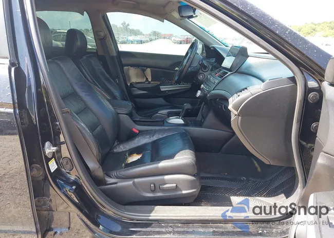 1HGCP3F88AA003443: 42757456