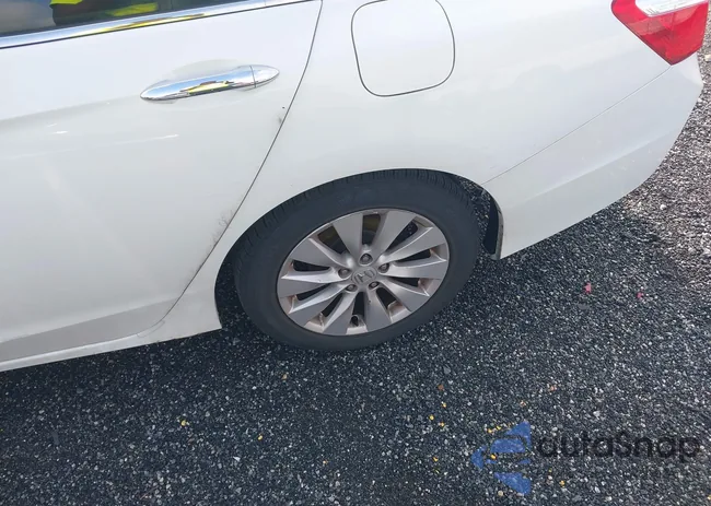 1HGCR2F83DA005898: 42757591