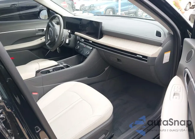 KMHL34JJ9RA096796: 42757641