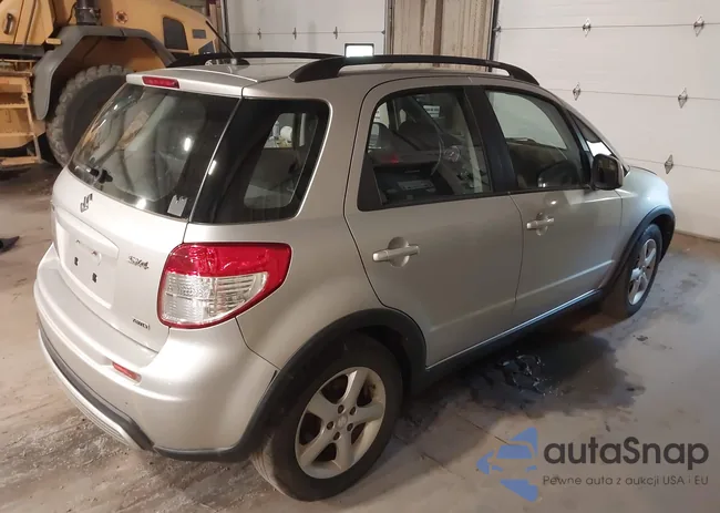 JS2YB413975109685: 42756785