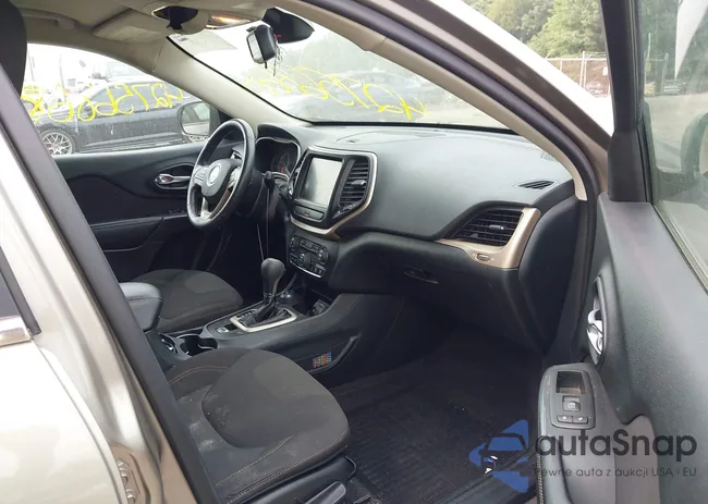 1C4PJMCS6GW334590: 42756868