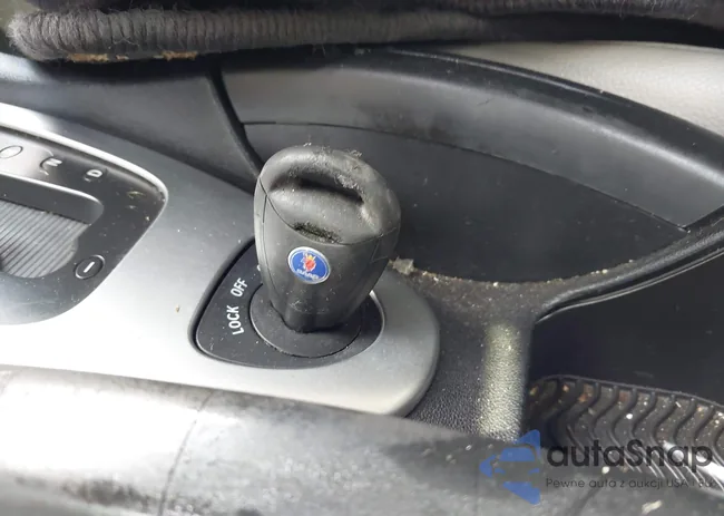 YS3FB49S841001633: 42758151