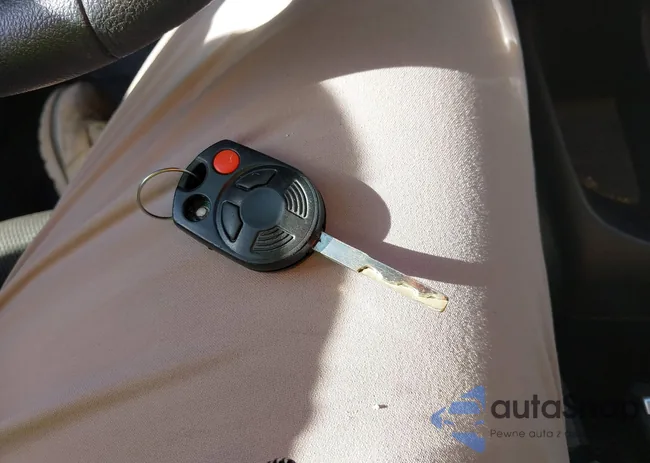 1FADP3F28DL142291: 42758204