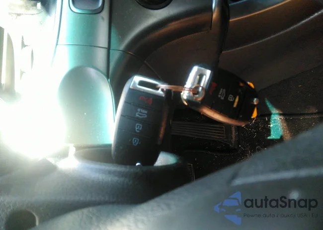 KNAGM4A70F5645049: 42758383